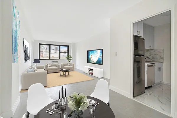 Sold by Compass | media 1