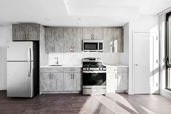 Rented by REAL New York | media 23