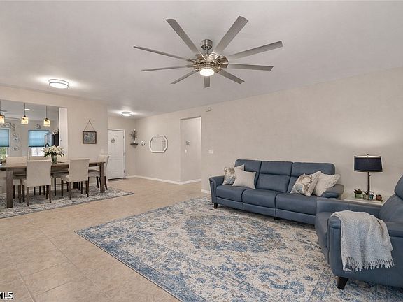 3rd image of 15259 Yellow Wood Dr