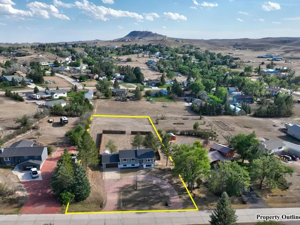 7300 Rimrock Dr, Gillette, WY 82718