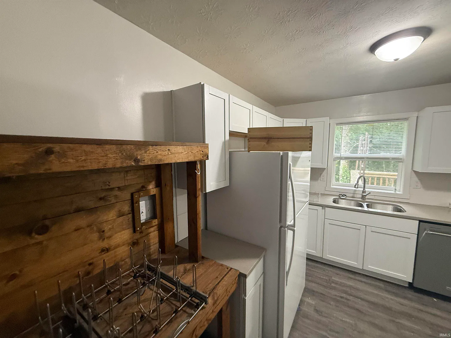 3 bed, 2.0 bath, 1612 sqft, $1,800 — Photo 4