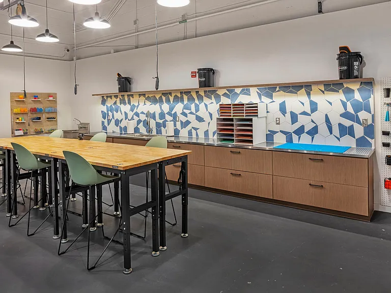 On2nd_amenity_maker space
