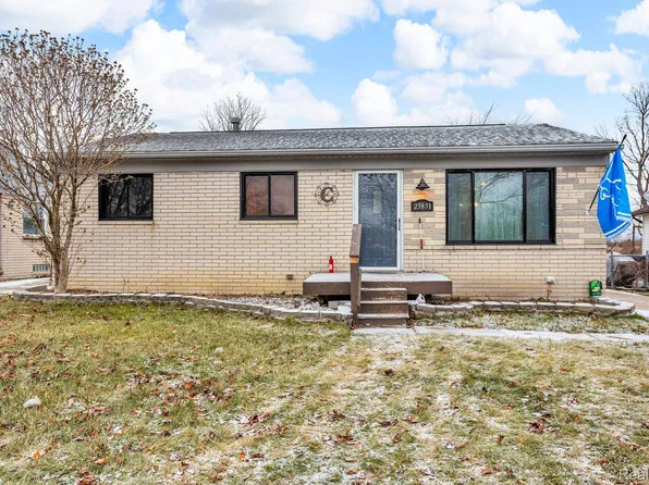 23851 Trombley St, Clinton Township, MI 48035