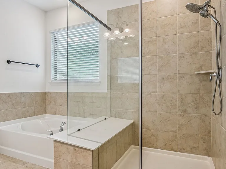 329 Magnolia St — Photo 20