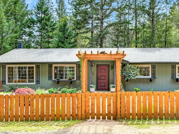 9105 W Evans Creek Rd, Rogue River, OR 97537