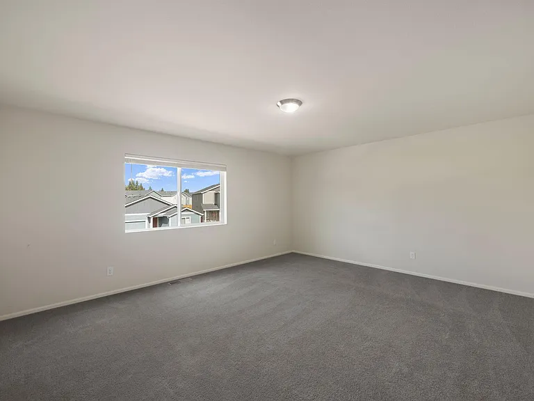 9214 Candytuft Dr SE — Photo 18