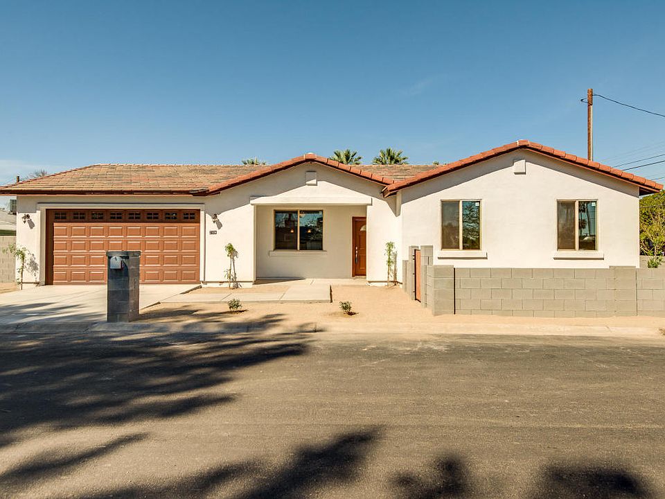 1st image of 2106 W Vista Ave