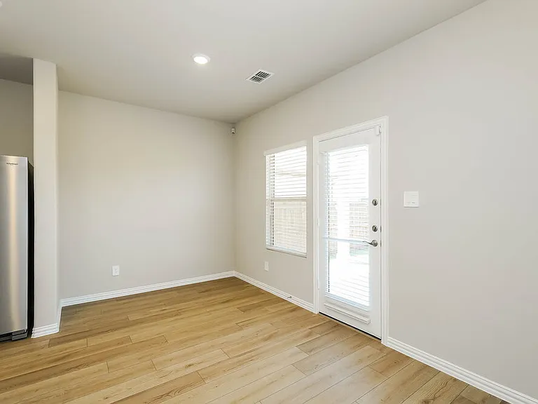 1223 Paintbrush Dr — Photo 6