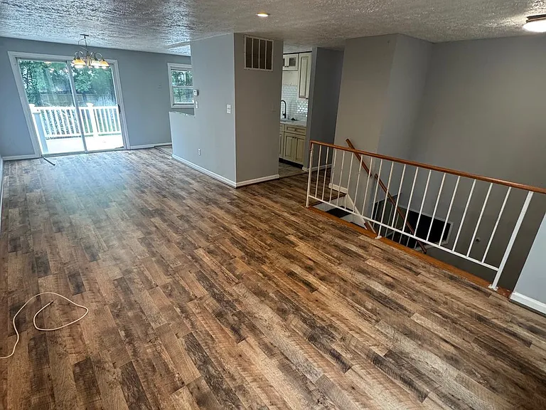 2208 Cocquina Dr — Photo 2