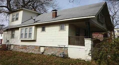 4th image of 3018 Indiana Ave