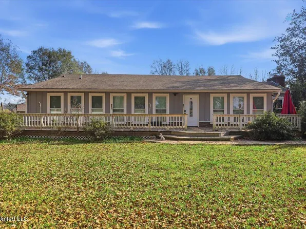 3224 Oakley Rd, Raymond, MS 39154