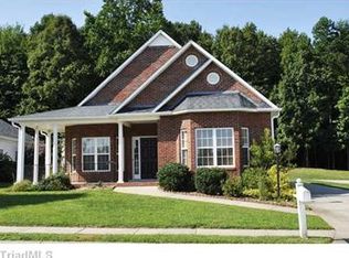 6633 Springfield Village Ln, Clemmons, NC 27012