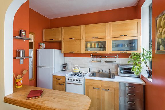 1st image of 231 Park Pl APT 33