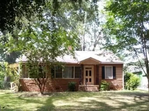 1305 Highland Ave, Albany, GA 31707