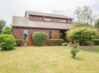 4671 Redwood Ln, Nazareth, PA 18064
