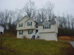 34 River Birch Rd NW, Cartersville, GA 30121