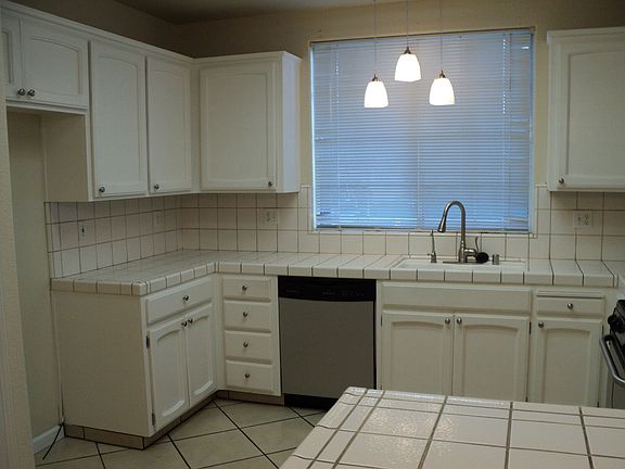 3rd image of 182 Blush Ct