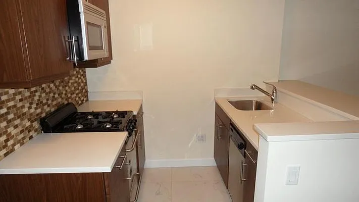 Rented by Goldfarb Properties | media 2