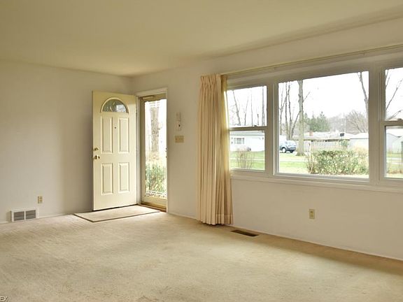4th image of 36 Harrow Pl