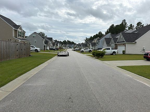 5th image of 307 Blue Oak Dr