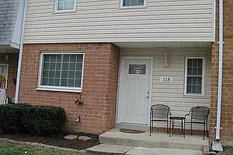 118 Oakwood Dr