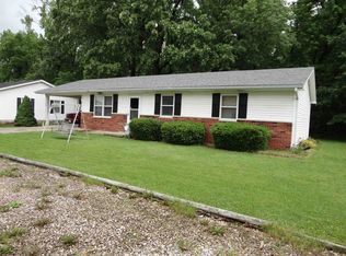 198 Hel Mar Dr, Mitchell, IN 47446