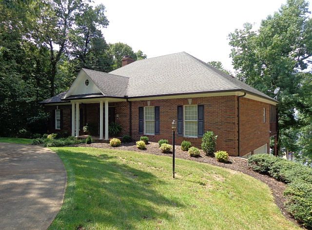 1st image of 360 Dogwood Ln