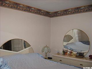 5th image of 2080 Lewis Dr