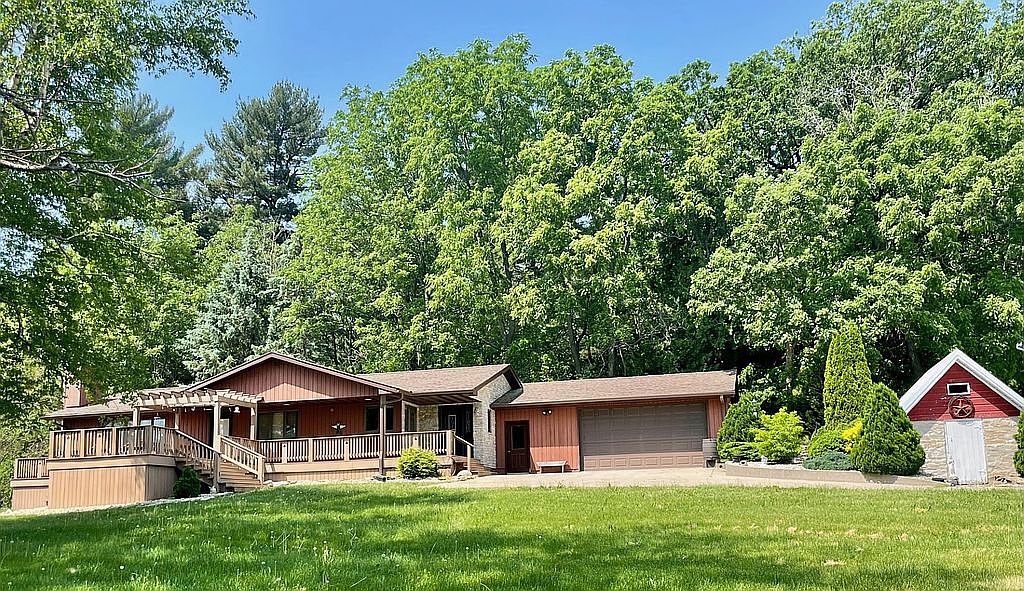 12727 State Highway 43, Mabel, MN 55954 Zillow