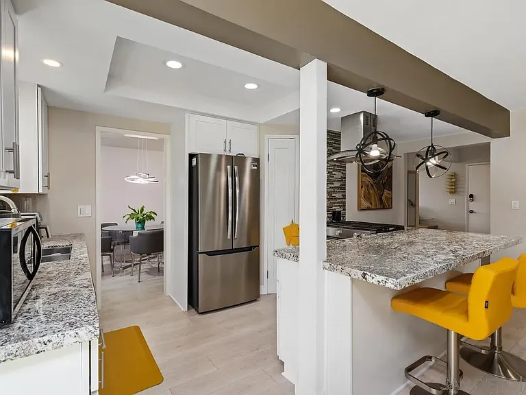 1516 Encino Ave #B — Photo 15