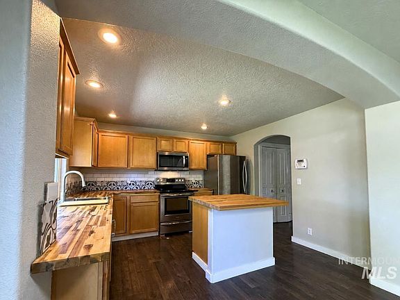 5th image of 10122 W Shelborne Dr