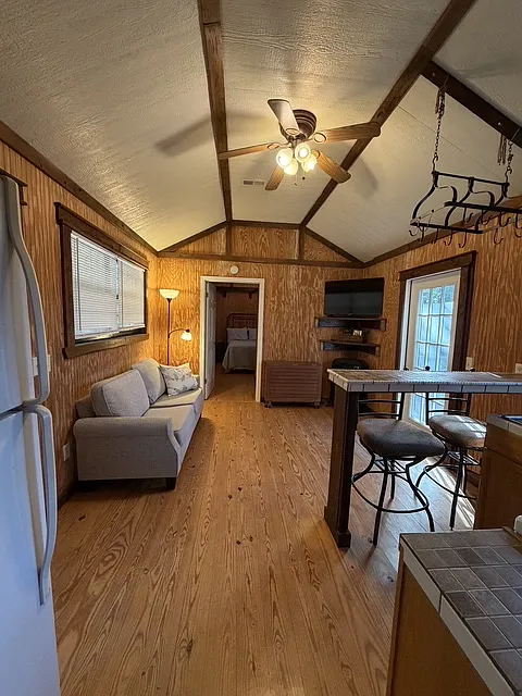 2 bed, 575 sqft, $950 — Photo 3