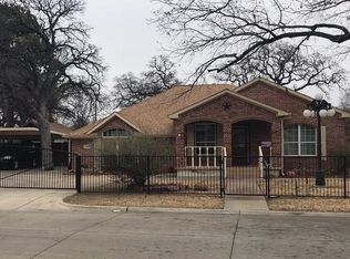 2300 Harris Ln, Haltom City, TX 76117