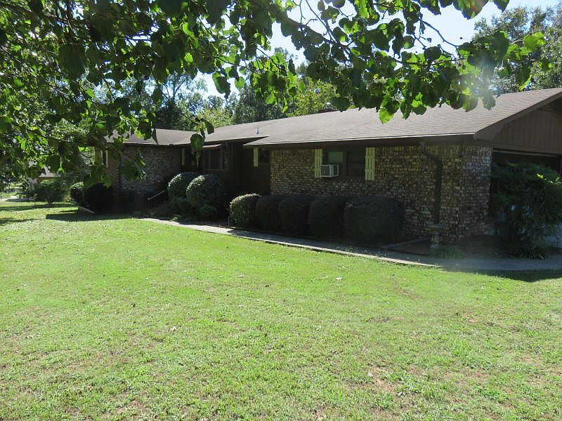 1st image of 44 Shamrock Dr