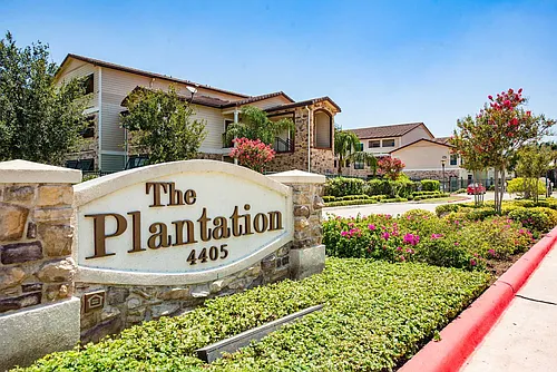 Plantation Apartments Photo 1