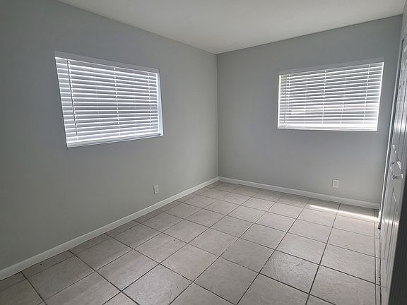 4th image of 1021 N 61st Ave #1021