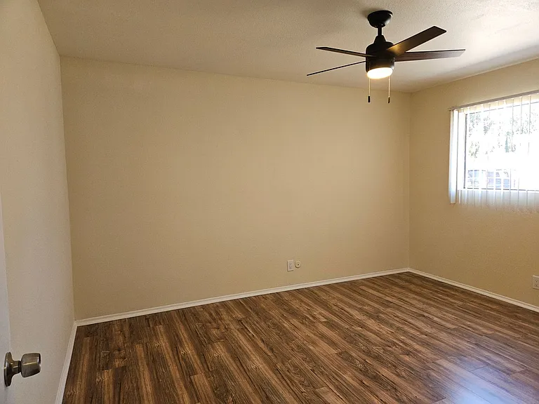 1616 Picadilly Way — Photo 12