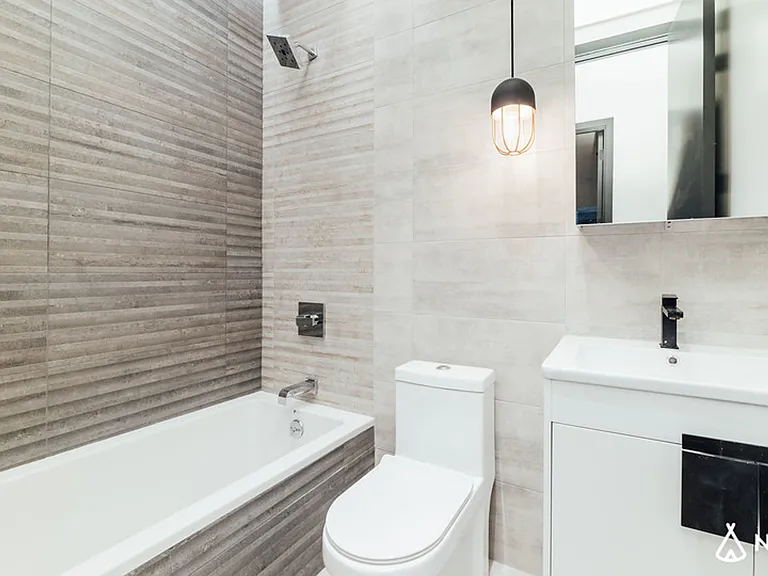 1079 Carroll St #3C — Photo 3