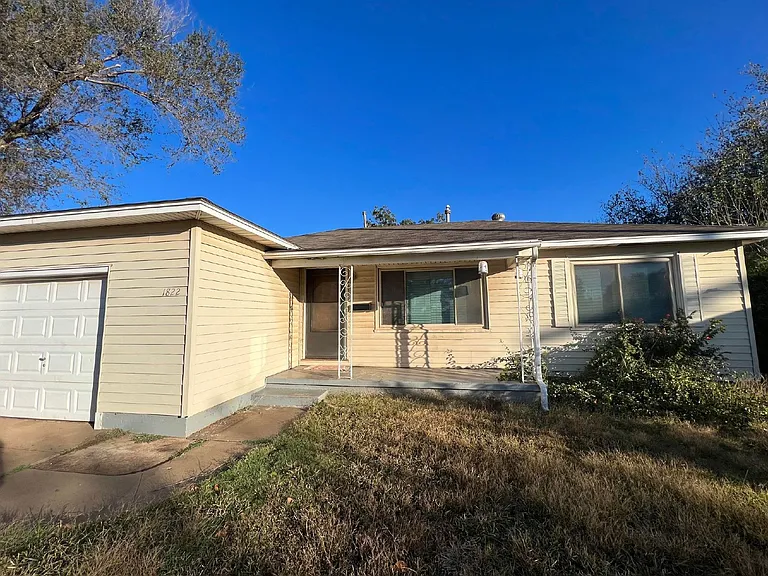 1822 E Owen K Garriott Rd — Photo 2