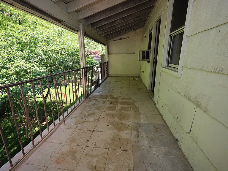 624 Hylan Blvd #2 — Photo 8