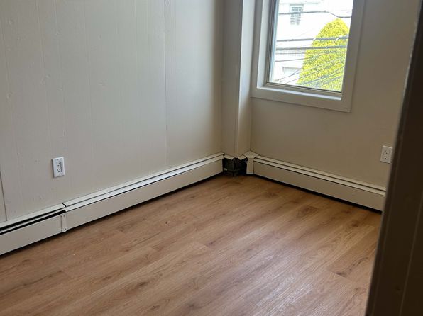 97 Claridge Ave Floor 2