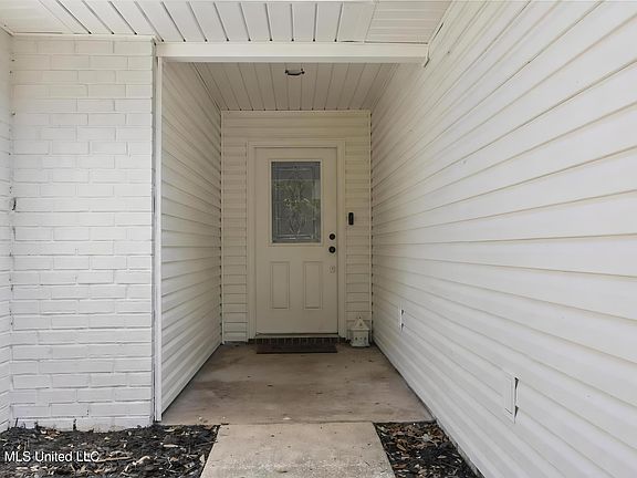 3rd image of 8820 Mermaid Ave