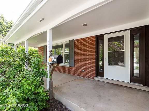 2nd image of 1635 Dartmouth Ln
