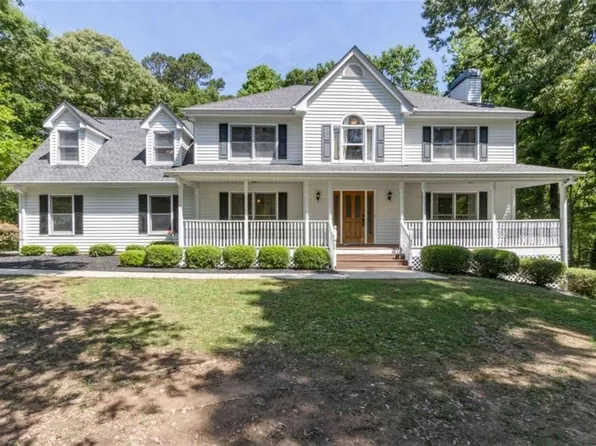 1358 Cronic Town Rd, Auburn, GA 30011