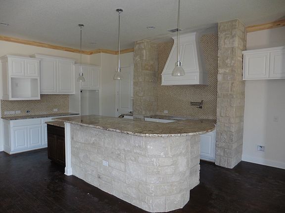 5th image of 133 Penns Way