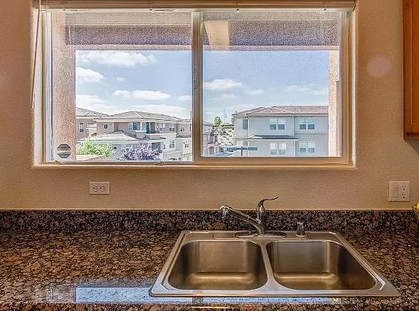 700 Moon Cir — Photo 26
