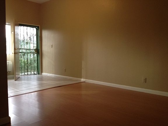 living room02