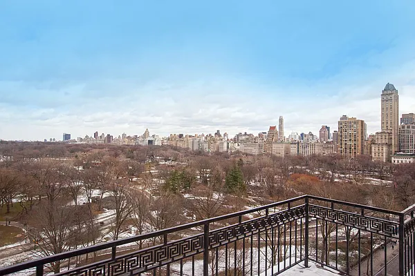 Sold by CitiSuites International Realty | media 29