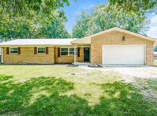 507 Green Valley Dr, Greenwood, IN 46142