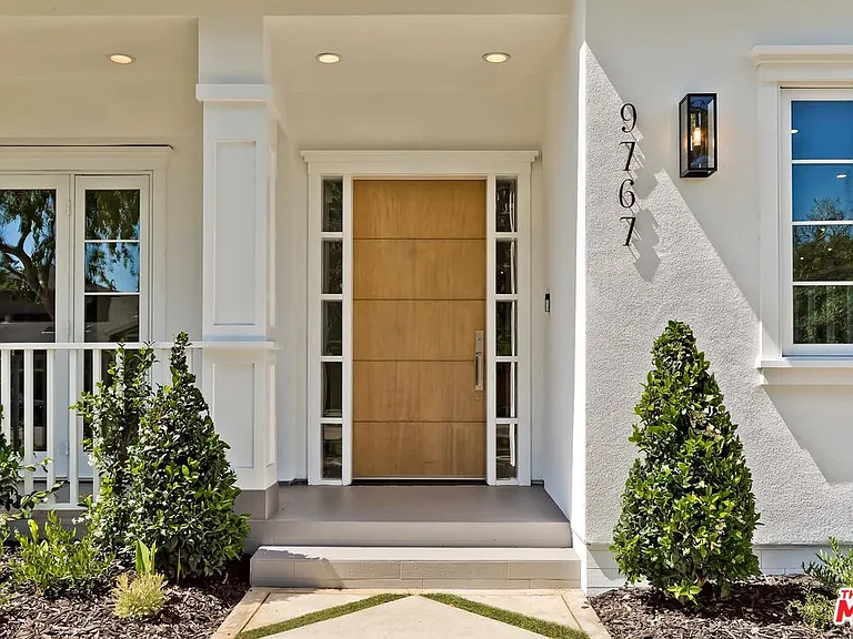 9767 Monte Mar Dr — Photo 3